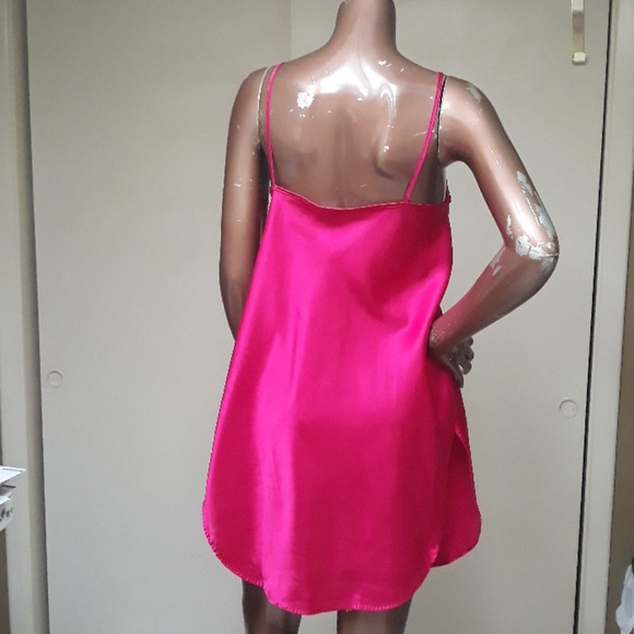 Shimmering Hot Pink Nightie by Cinema - Picture 3 of 4